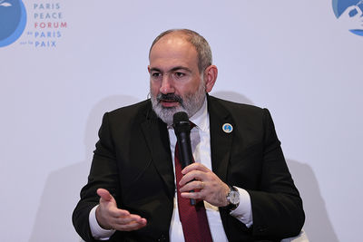 Пашинян переписывает Конституцию Армении ради мира в регионе