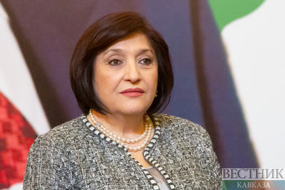 Спикер парламента Азербайджана отдала голос на выборах президента страны