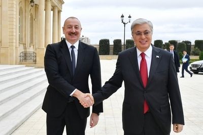 Президент Казахстана поздравил Ильхама Алиева с победой на выборах