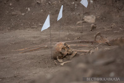 Массовое захоронение жертв Ходжалинской трагедии в Аскеране