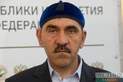 Юнус-Бек Евкуров призвал к примирению прихожан назранской мечети