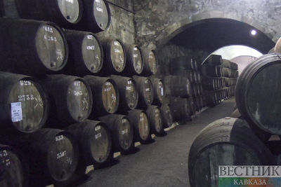 Азербайджан вошел в ТОП-10 по поставкам игристого вина в РФ