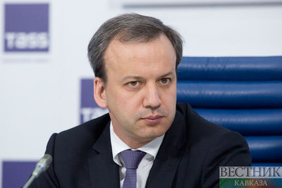 Дворкович похвалил Якунина за работу в РЖД