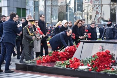 Баку чтит память жертв трагедии в Ходжалы