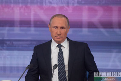 Атамбаев наградил Путина орденом &quot;Манас&quot;