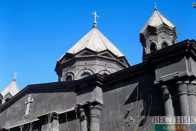 Армянское духовенство попросило власти изменить политику в отношении церкви
