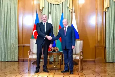 Владимир Путин поздравил Ильхама Алиева с Днем независимости