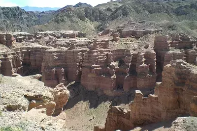 Вместо Гранд-Каньона: что нужно знать о посещении Чарынского каньона