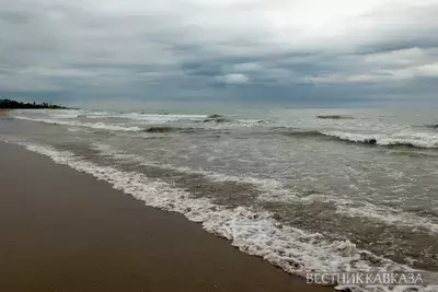 Каспийское море вновь тряхнуло на четыре балла