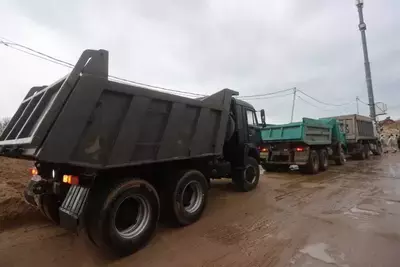 Власти Кубани изыскали резерв техники для вывоза мазута