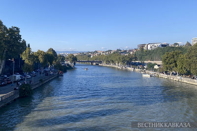 Река Кура в Тбилиси