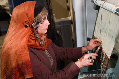 Выставка дагестанских ковров