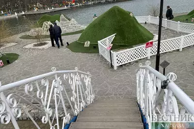 Остров Гуливеров на озере в Железноводске