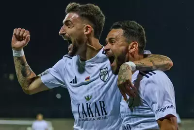 игроки футбольного клуба “Ноа“