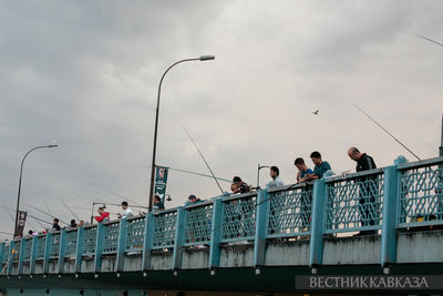 Рыбаки на Галатском мосту