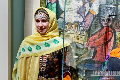 Выставка в 100летию Расула Гамзатова