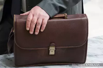 Человек с портфелем