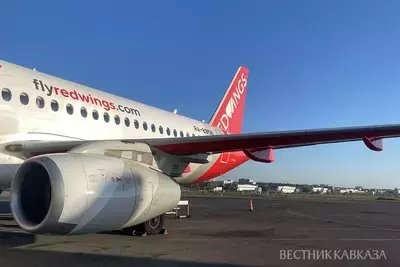 Самолет Red Wings