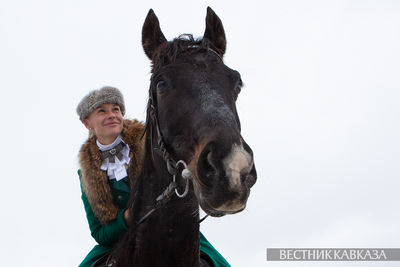 Всадник на лошади