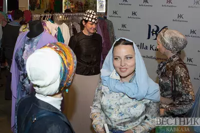 Посетительницы выставки Халяль