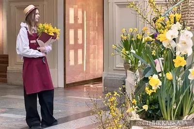 Продажа цветов в ГУМе