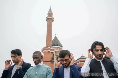 Ураза-байрам 2026: какого числа праздник, суть, выходные, пост, подарки