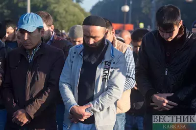 Путин поздравил мусульман России с праздником Ураза-Байрам