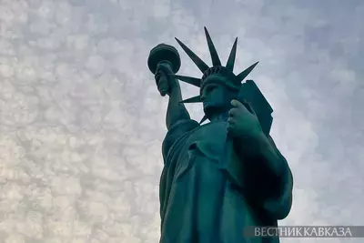 Раскол в лагере Трампа: отставка Кента, критика Карлсона и растущее недовольство войной в Иране