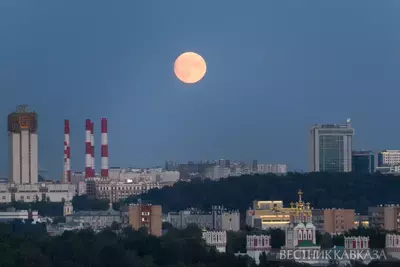 Розовая Луна 2026: что это значит, когда будет, что можно и нельзя делать?