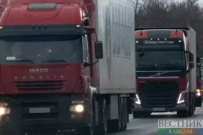 Азербайджан отправил новую партию гуманитарной помощи Ирану