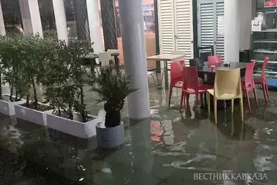 Затопление кафе