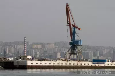 Грузовой кран в порту