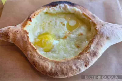 Хачапури по-аджарски