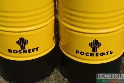 EC заморозил потолок цен на российскую нефть — СМИ