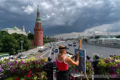 Художница на Большом Каменном мосту