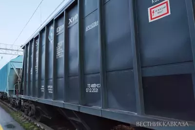 Вагон с минеральными удобрениями