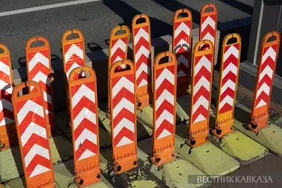 Дорожный делиниатор