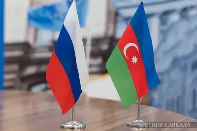 Флаги  России и Азербайджана