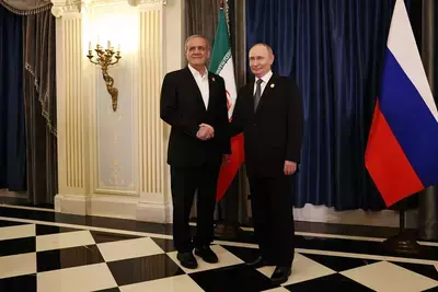 Владимир Путин и Масуд Пезешкиан
