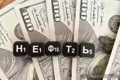 Нефть Brent преодолела планку в $100 впервые с июля Нефть Brent преодолела планку в $100 впервые с июля