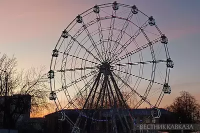 Колесо обозрения в Нижнем Новгороде