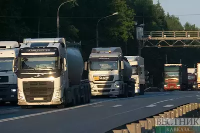 Иран будет развивать логистику с Туркменистаном