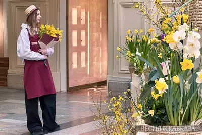 Продажа цветов в ГУМе